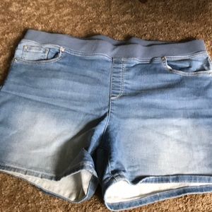 Women’s Shorts